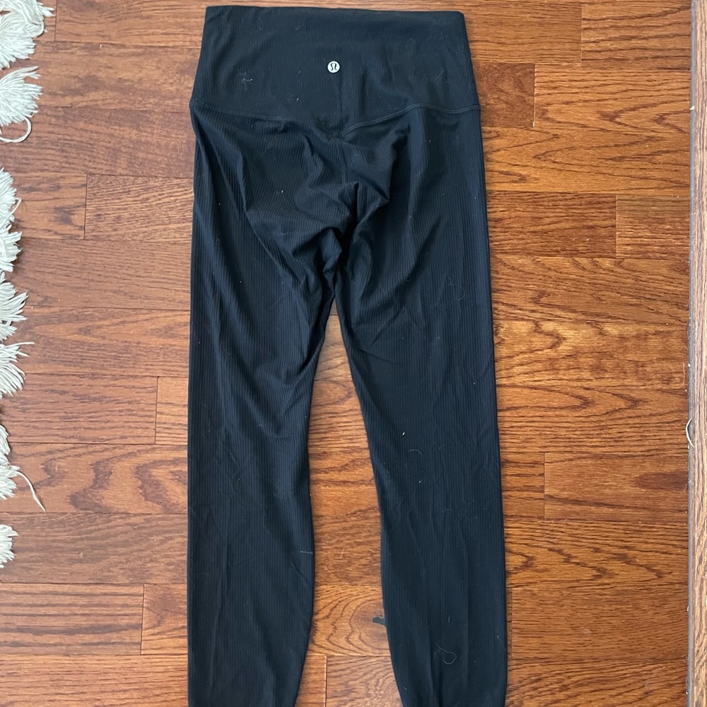 lululemon athletica size 6 Black Leggings 23in